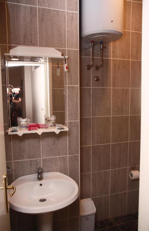Garni Hotel Pbg 수보티차 객실 사진