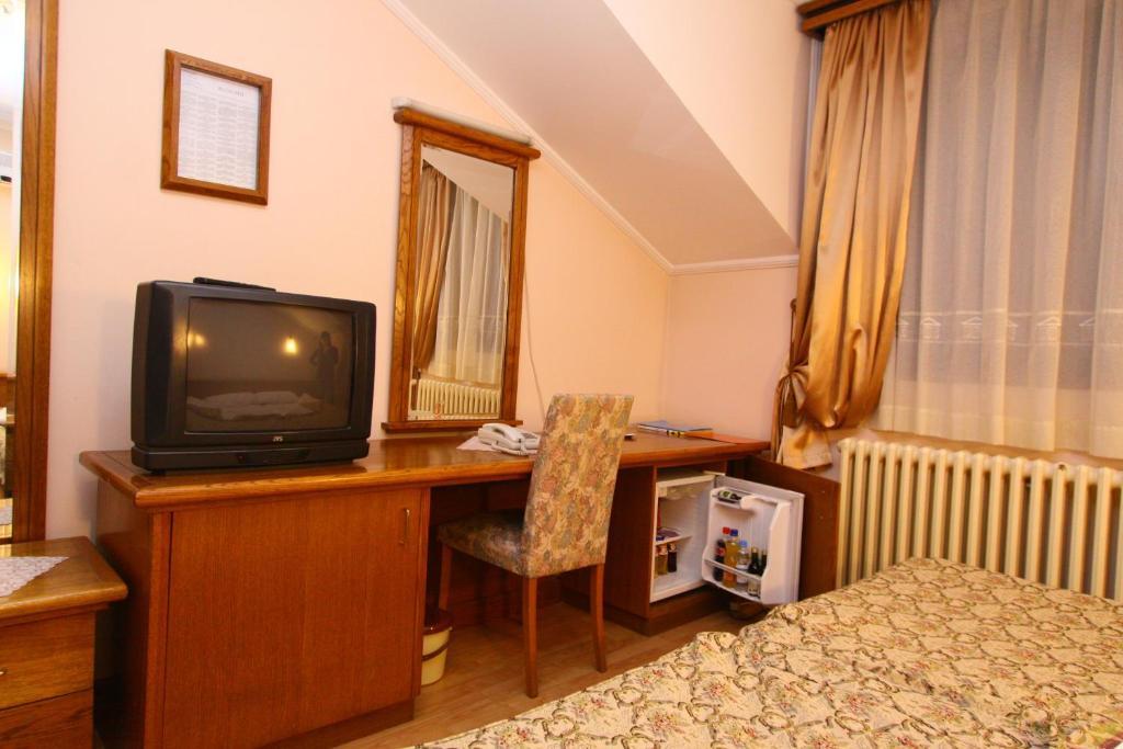 Garni Hotel Pbg 수보티차 객실 사진