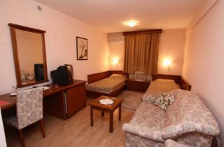Garni Hotel Pbg 수보티차 외부 사진